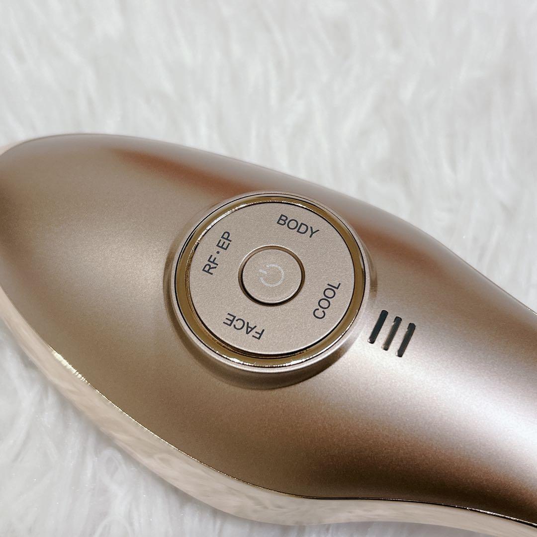 【未使用級】IKKOプロデュース MEラボンエクラ 美顔器