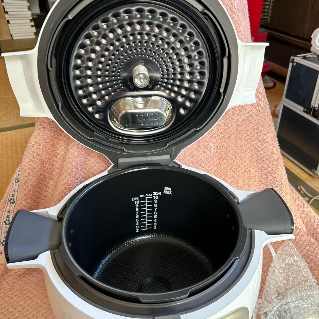 ティファール 電気圧力鍋 6L 内蔵250レシピ 「クックフォーミー ホワイト」