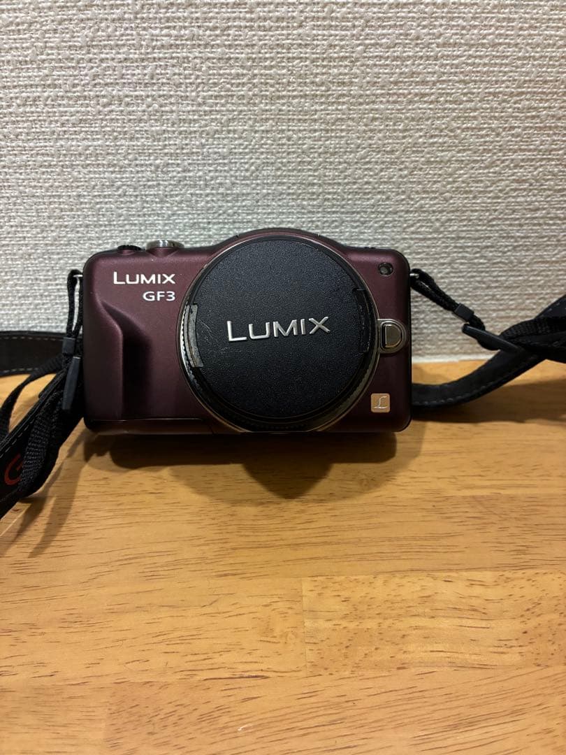 デジカメ　Panasonic LUMIX DMC-GF3 美品