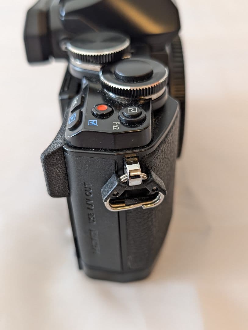 OLYMPUS OM-D E-M10 Wズームレンズキット