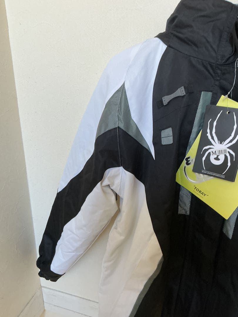 新品未使用　レディース SPYDER スパイダー スキー ジャケットM