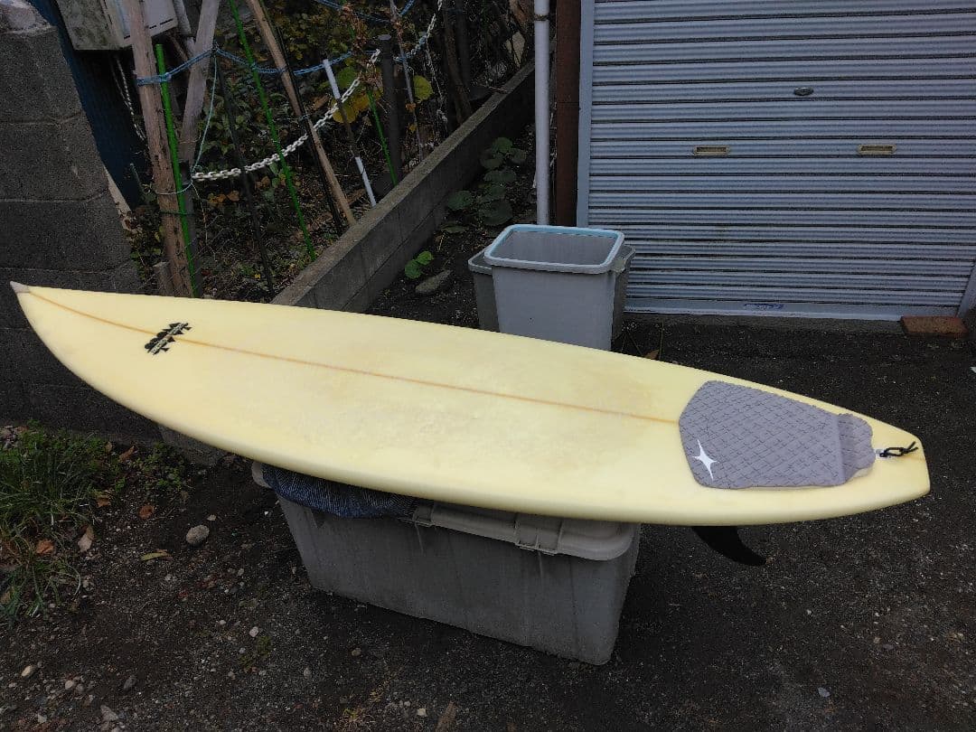 サーフボード・カルフォルニアスタイルでエッジの効いたボードでlet's go!?