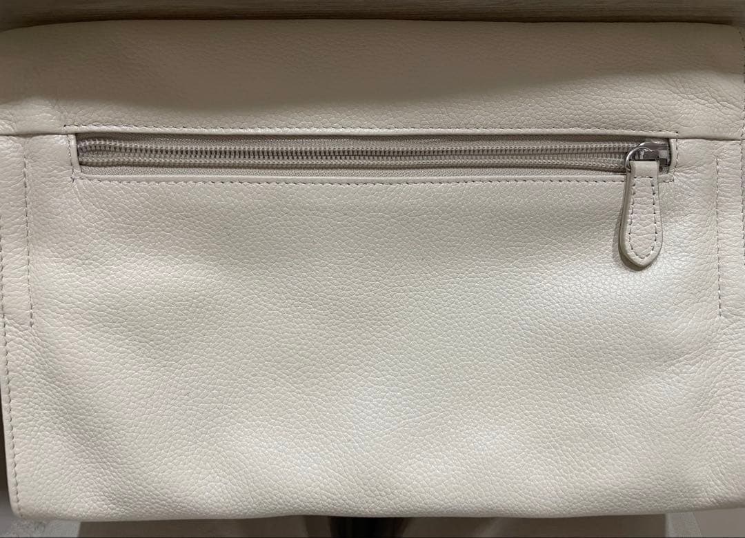 ear PAPILLONNER イアパピヨネ　 ショルダーバッグ　ボディバッグ