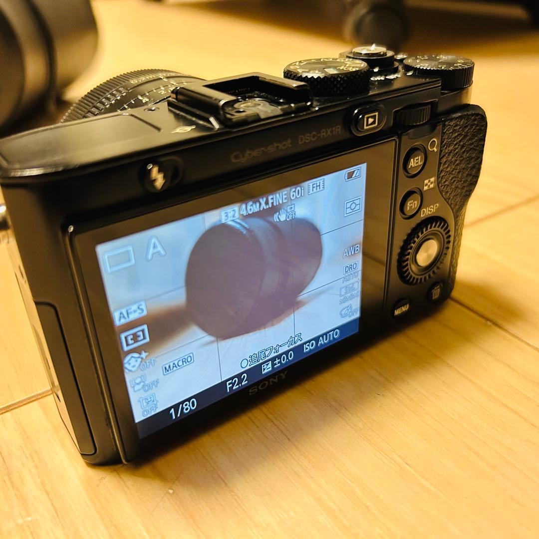 L*H様 SONY Cyber-shot DSC-RX1Rコンデジ バッテリー付