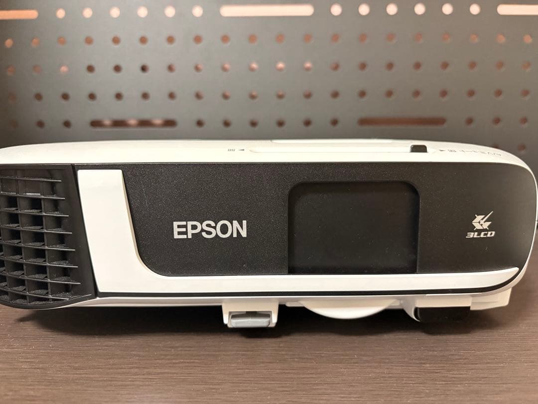 【超美品】エプソン EB-FH52 ランプ使用時間16H 早期購入おまけあり