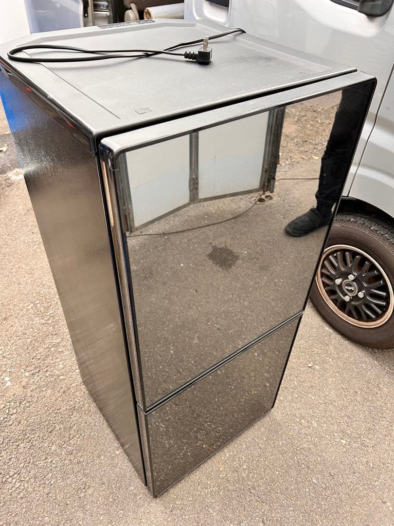 極美品・TWINBIRD ノンフロン冷凍冷蔵庫 HR-FJ11型 2021年製