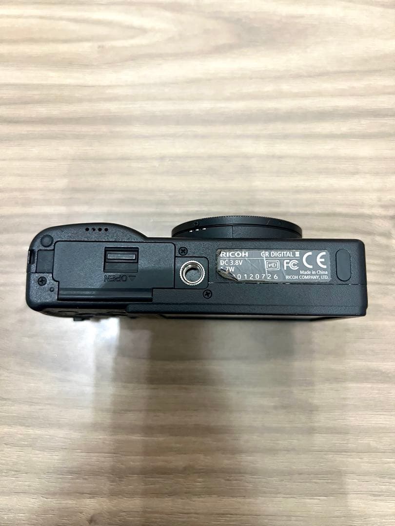 【美品】RICOH GR DIGITAL III コンパクトデジタルカメラ