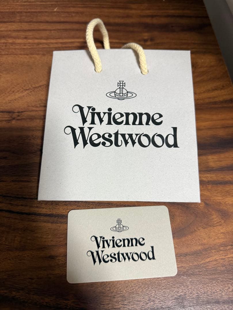 Vivienne Westwoodピアス