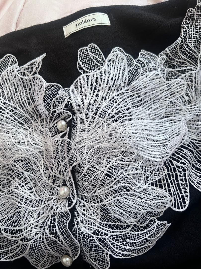 新品poláuraニットカーディガン