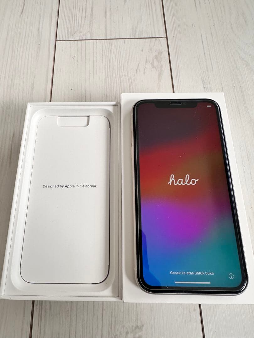 【美品】Apple iPhone 11 64GB ホワイト 本体