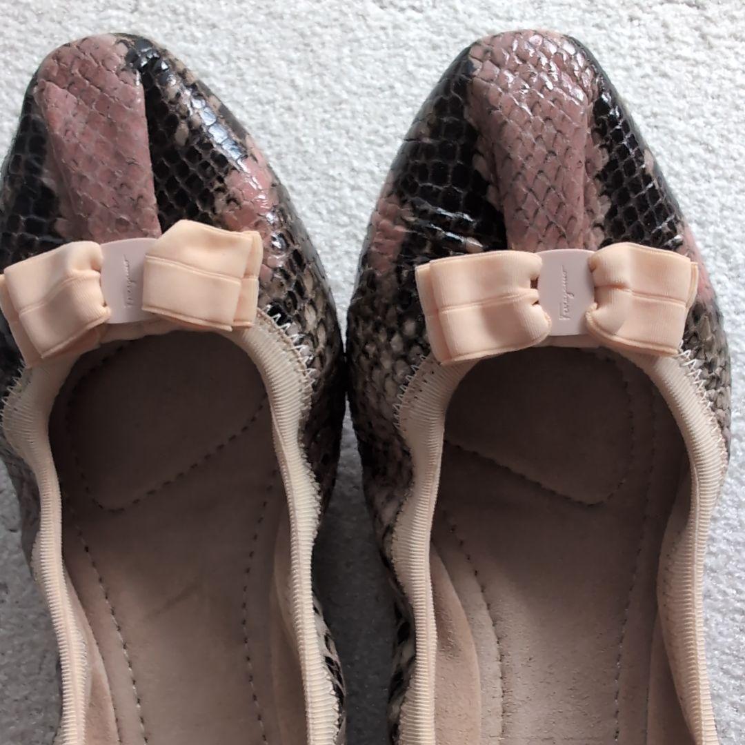 フェラガモバレーシュウズ新品未使用サイズ23