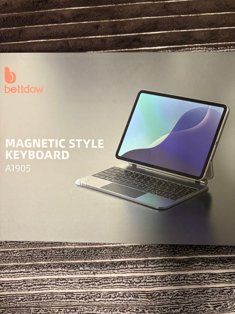 iPad Air 11インチ (M3) 128GB キーボードカバーあり