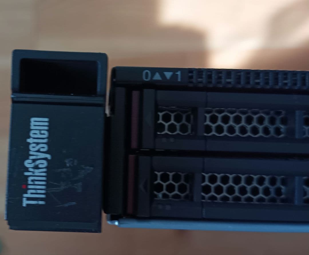 サーバー Lenovo ThinkSystem SR630