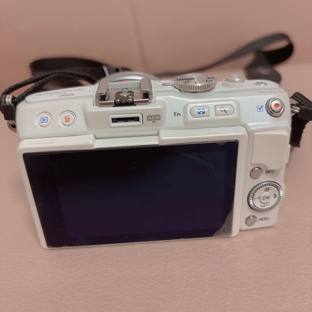 Lite E-PL6 ミラーレス一眼　OLYMPUS PEN