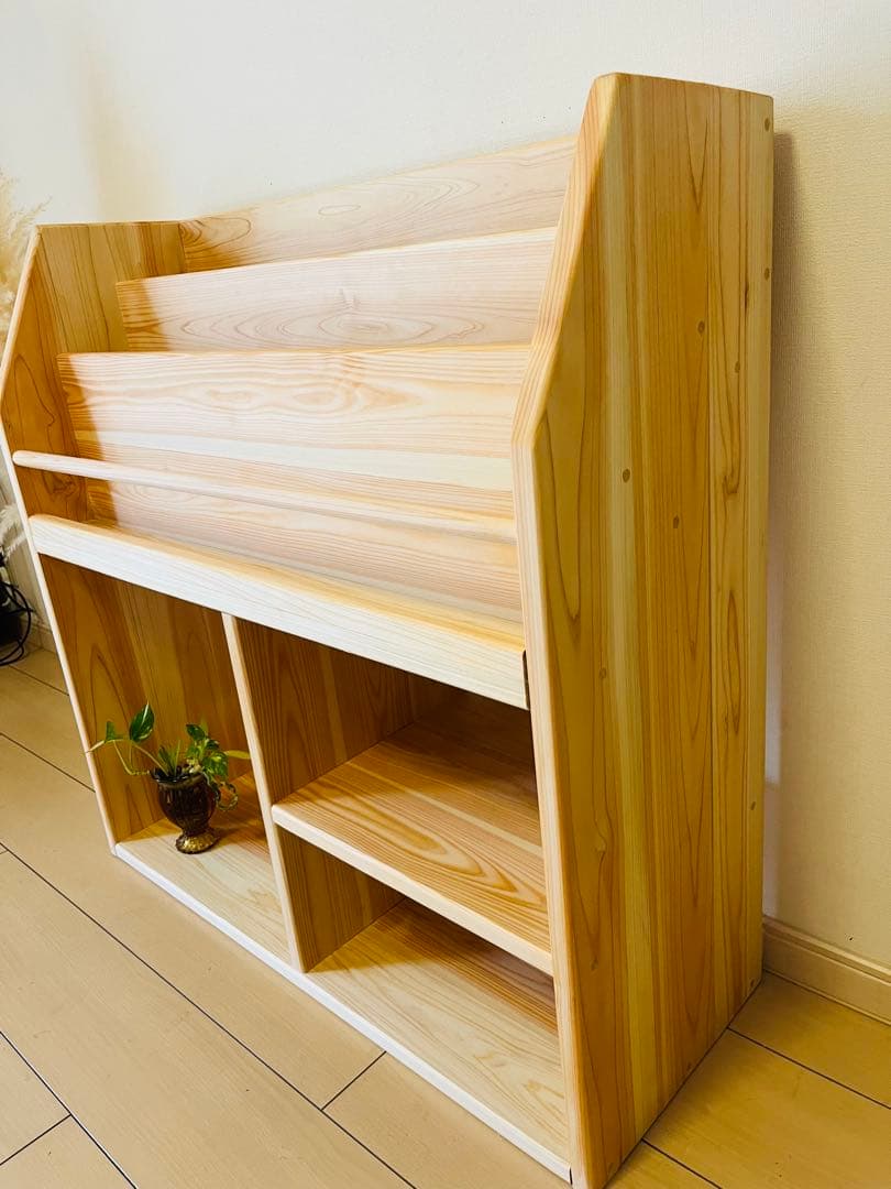 ひのきの絵本棚　ブックシェルフ　本棚　無垢材家具　桧　檜