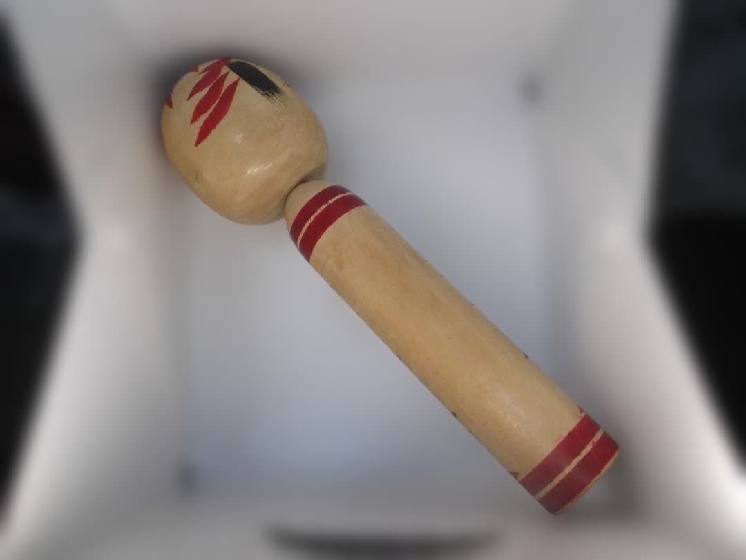 木製こけし 手描き花模様 鳴子系？