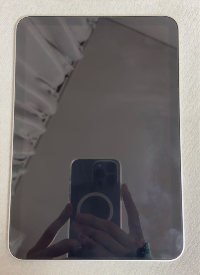 iPad mini 第7世代 スターライト256GB Apple care入り