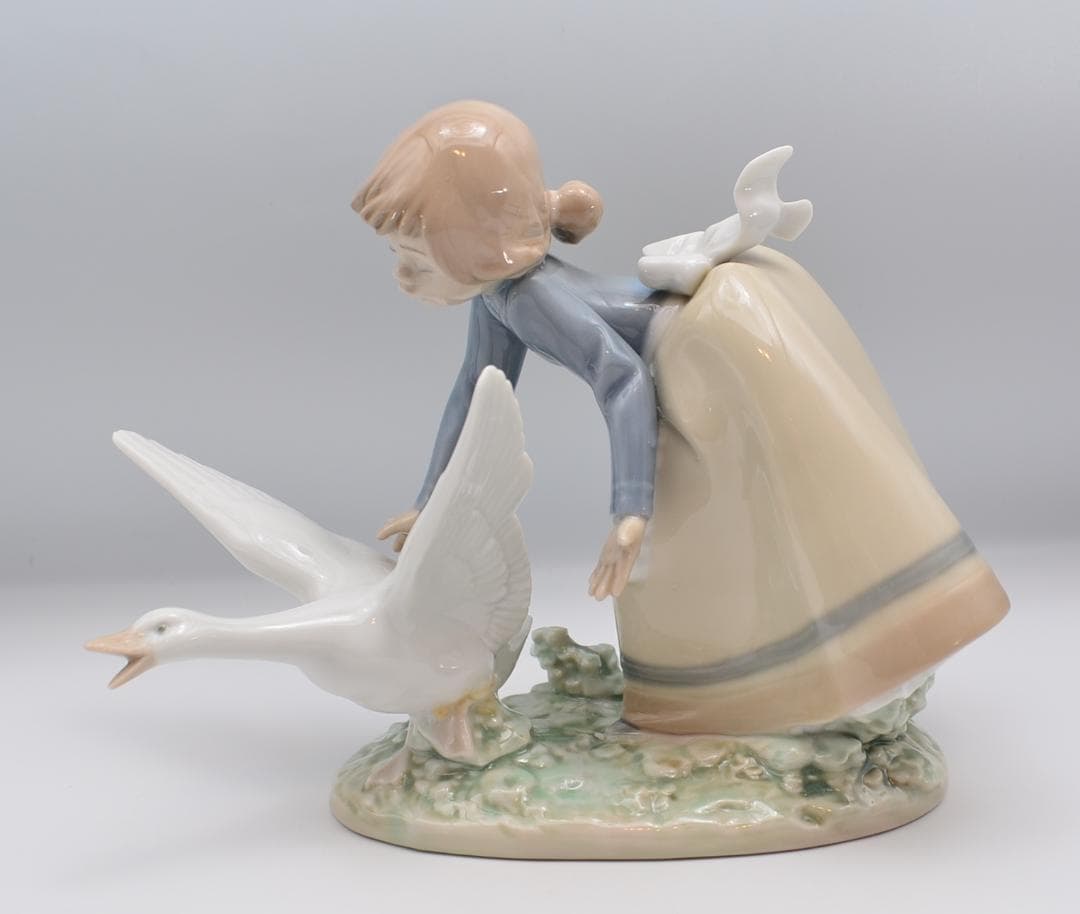 無駄な努力　＃5553　★リヤドロ　スペイン　ポーセリン　光沢仕上げ　絶版