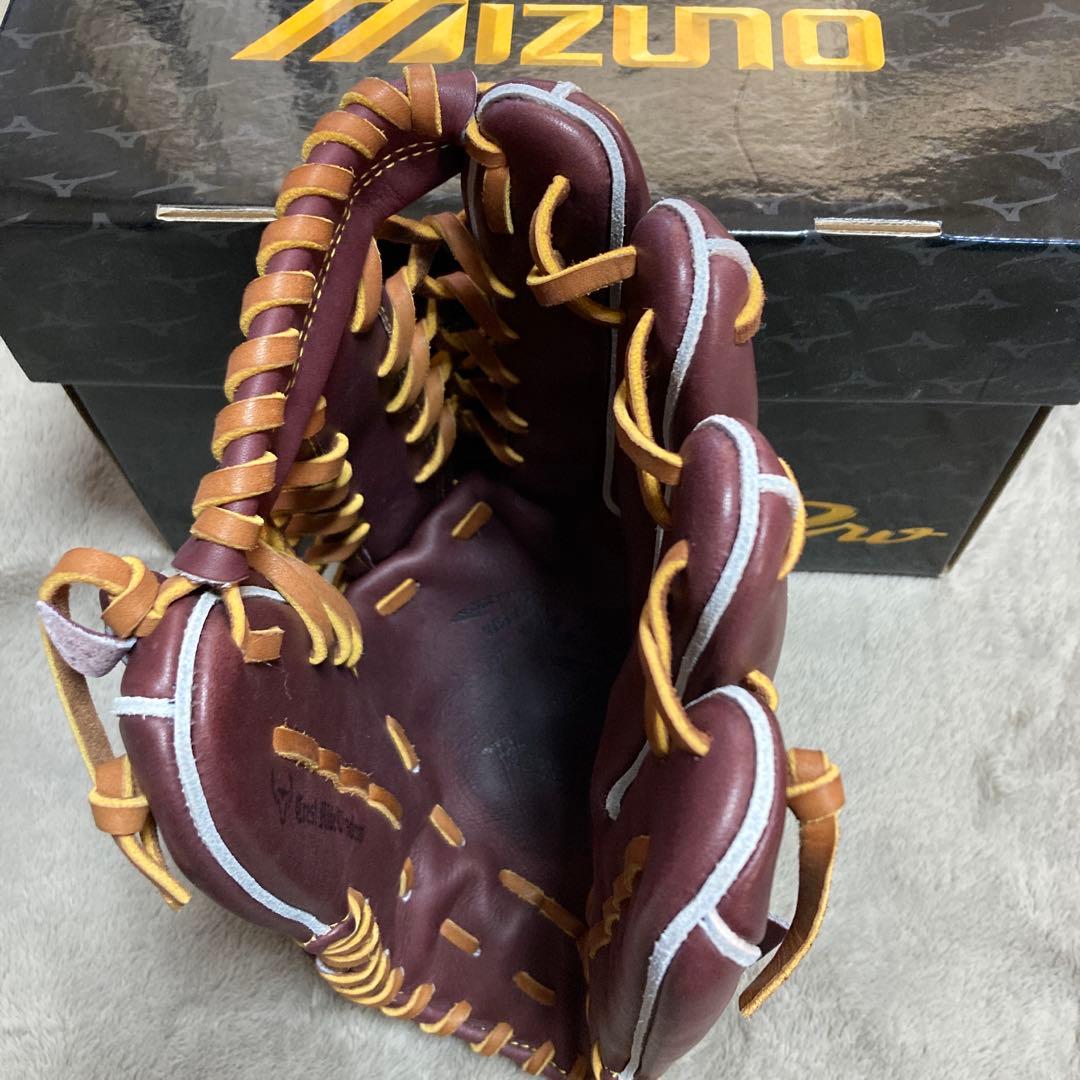 硬式野球　外野手用グローブ　右投用