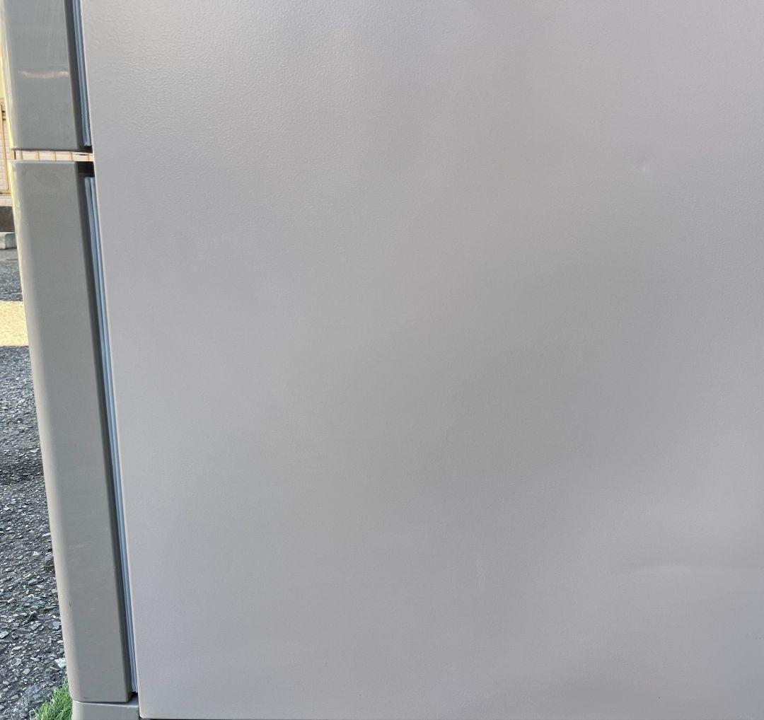 日立大型3ドア冷凍冷蔵庫265Lドアアラーム真ん中野菜室自動霜取り機能付19年製