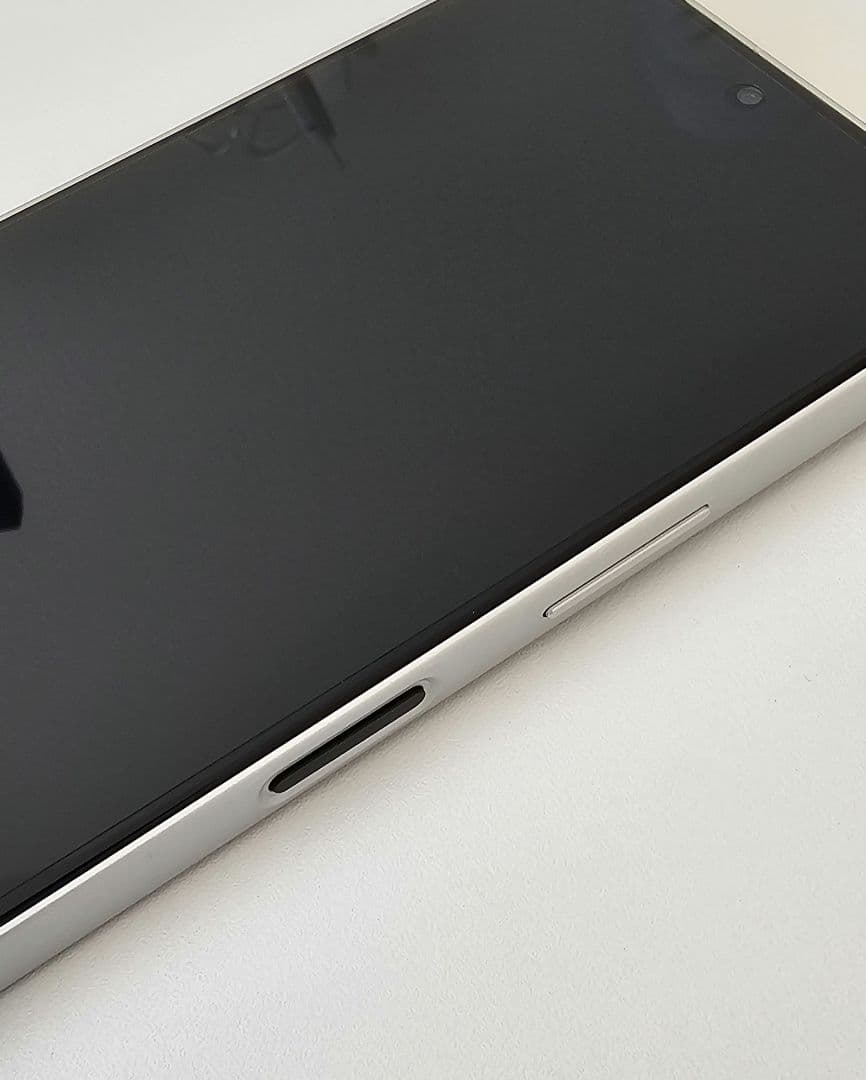 antutu130万点以上【美品】AQUOS R9 ホワイト 256GB