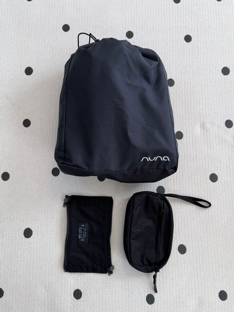 nuna 抱っこ紐　ベビーキャリア カドルクリック ブラック(キャビア)