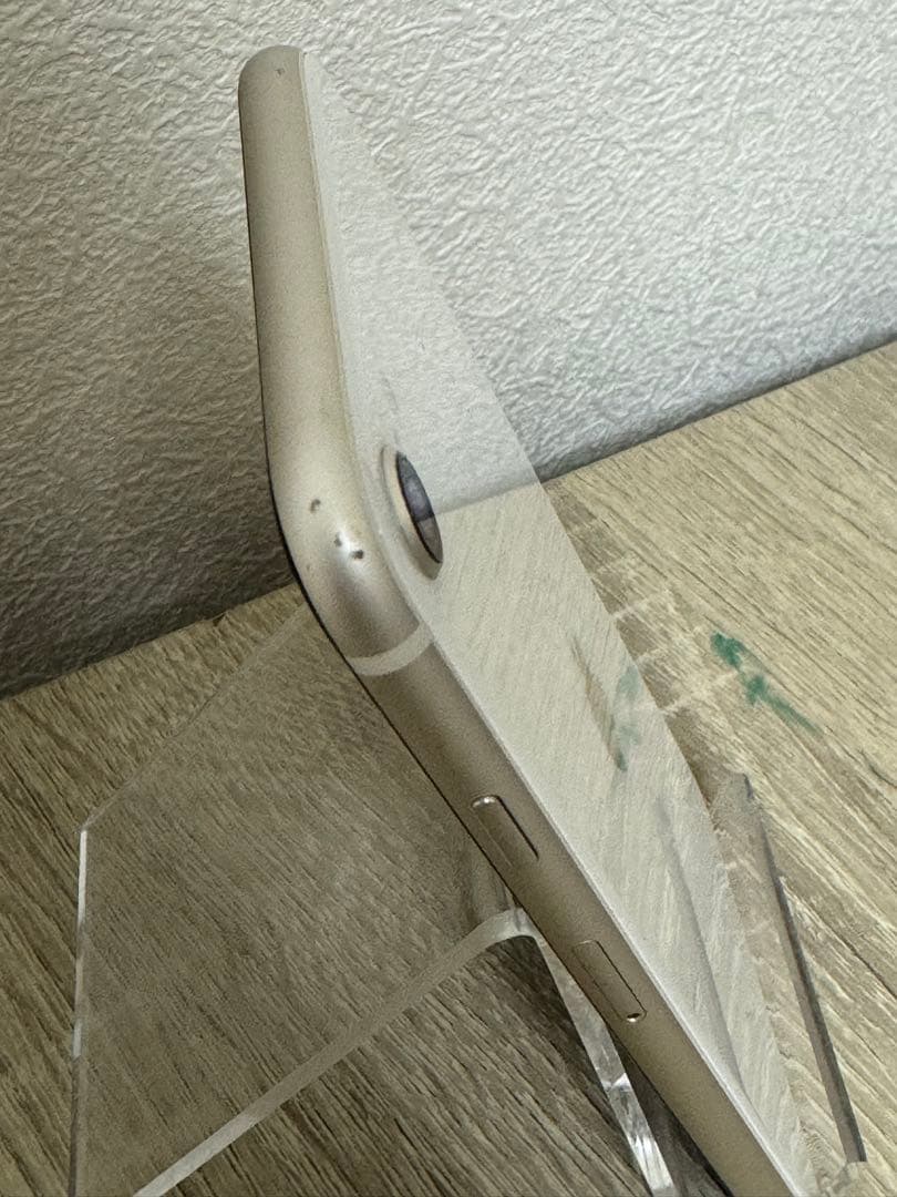 iPhone SE(第3世代) 64GB