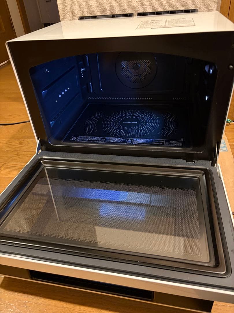 東芝過熱水蒸気石窯オーブンレンジ 　　ER-SD3000(W) 2022年製