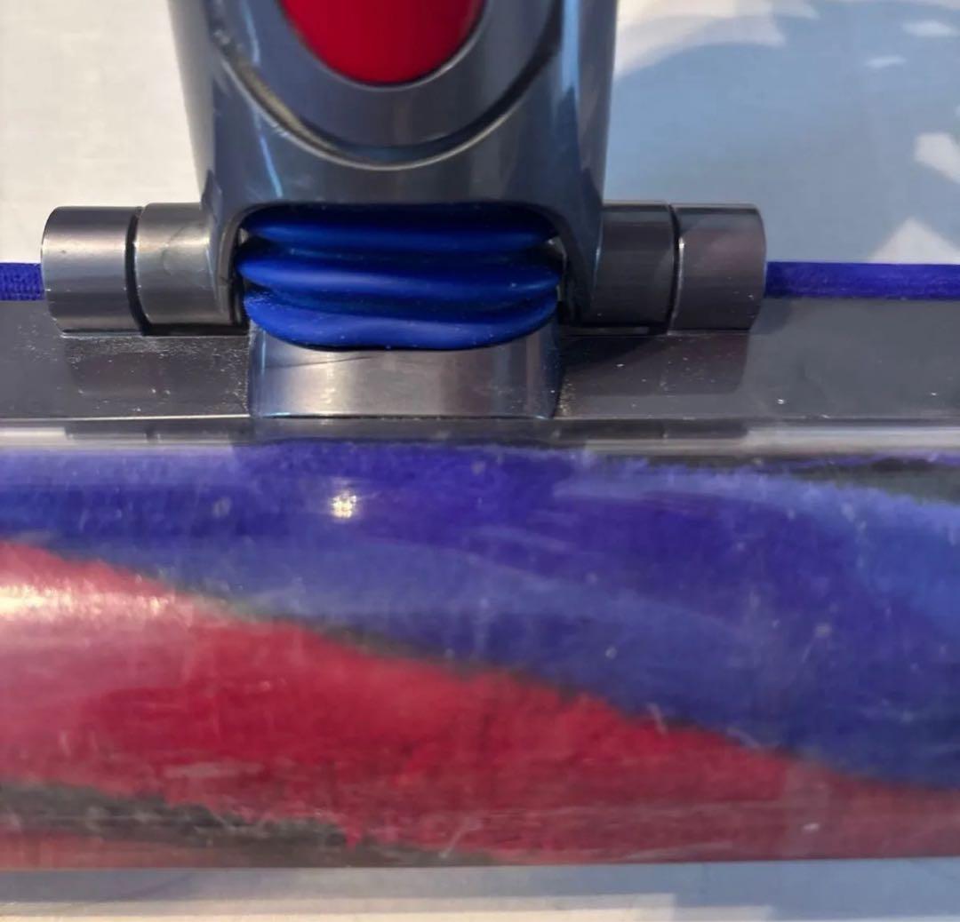 Dyson V8slim fluffy＋　ダイソンV 8スリムフラッフィープラス