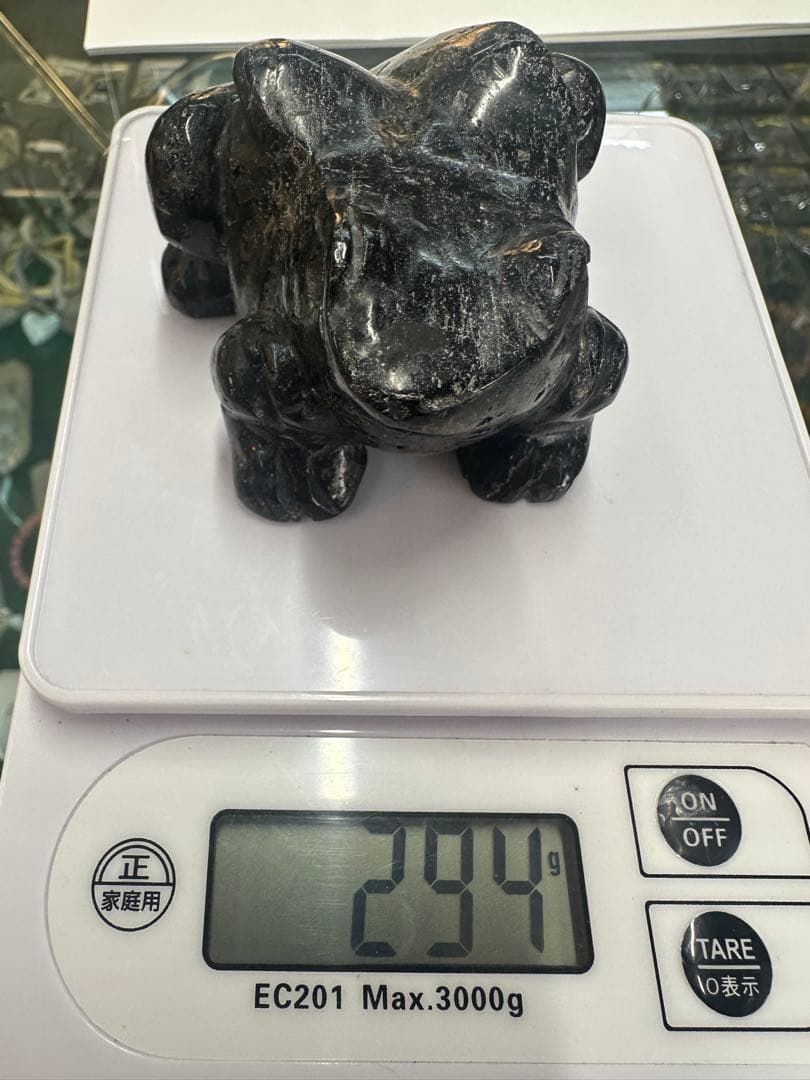 天然石 トルマリン 彫刻 カエル