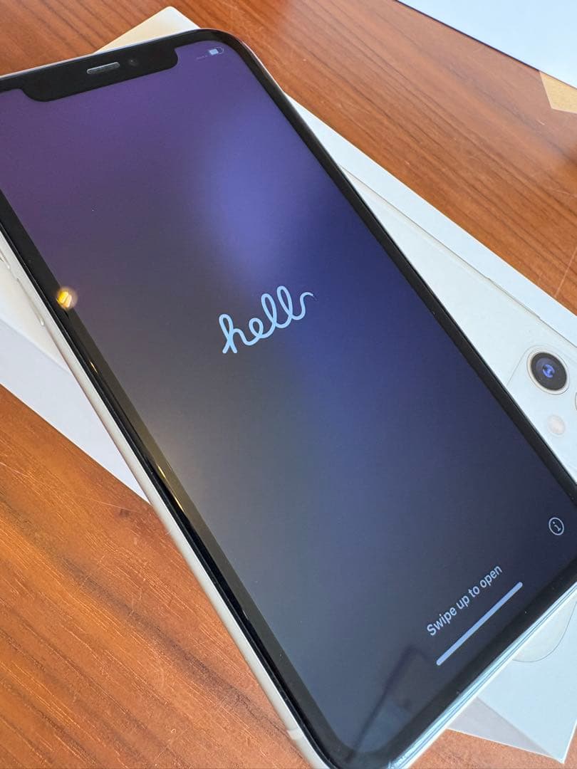 Apple iPhone 11 ホワイト本体128GB SIMフリー