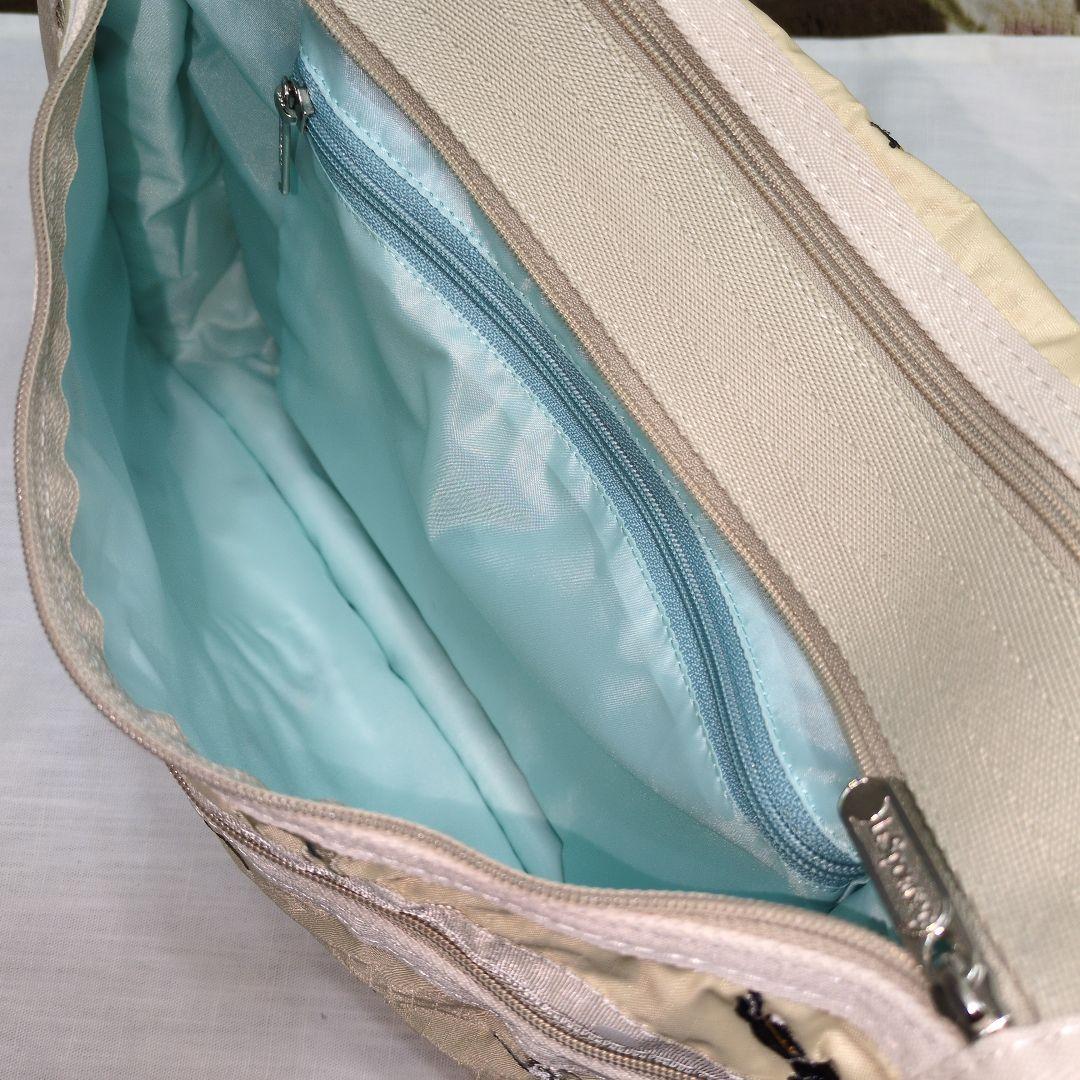 新品未使用　タグ付き！LeSportsac ショルダーバッグ 犬 ネコ刺繍