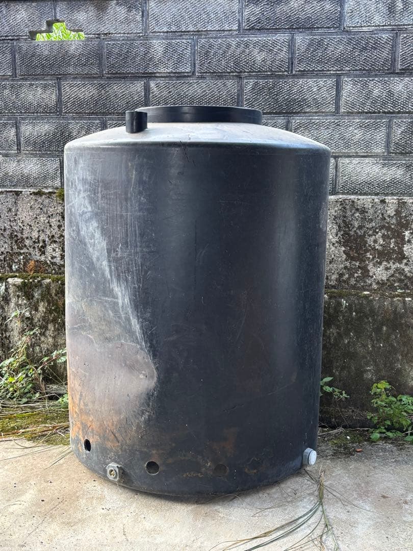 大型貯水槽 家畜の給水、農業用水の貯水等に T型貯水タンク 1000L