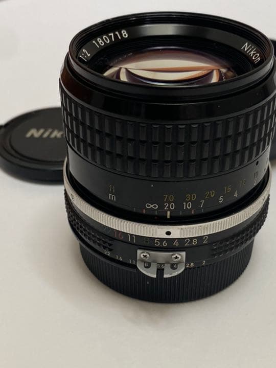 nikon 85mm f2 単焦点