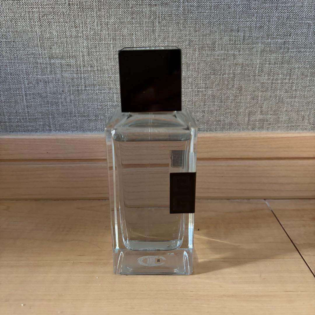 GIVENCHY ドジバンシイ トロブルフェット 100ml