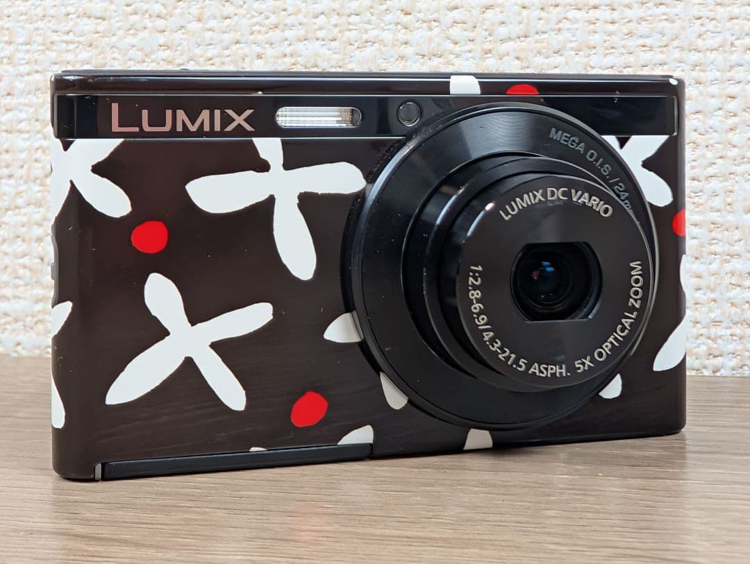 【希少・限定モデル】Panasonic LUMIX DMC-XS1 すずしろ草