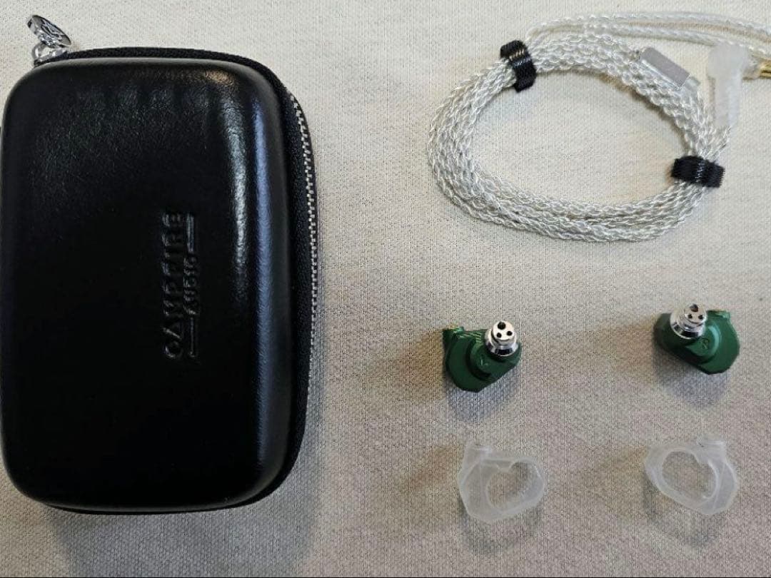 Campfire Audio Andromeda 旧型