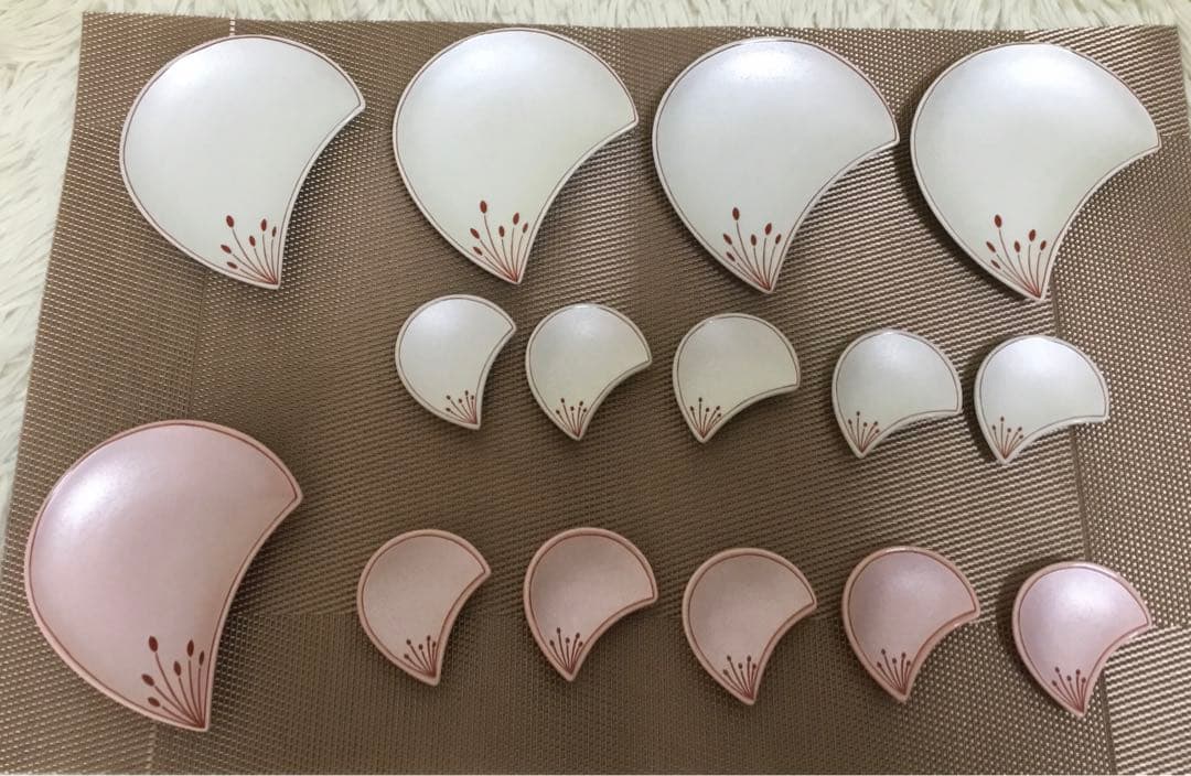 伝統工芸✨新品 有田焼 幸楽窯 梅花びら和食器 箸置き 豆皿 小皿 陶器