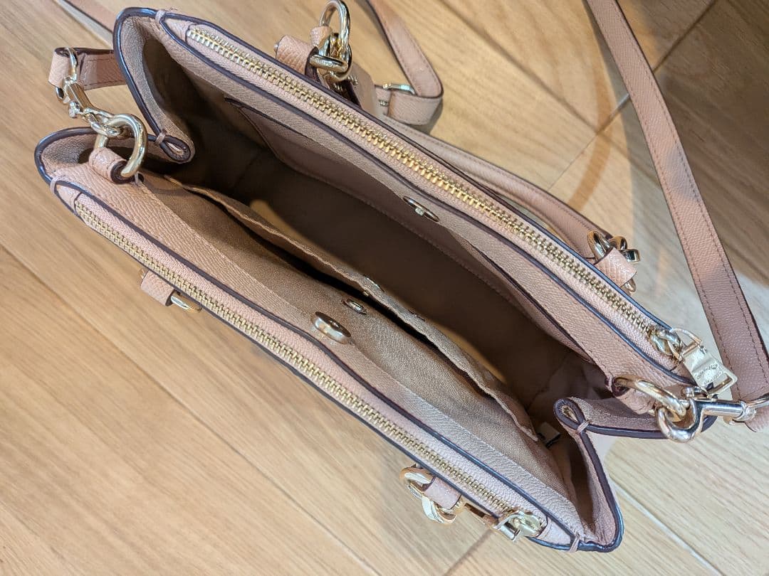 COACH ベージュショルダーバッグ2way　レザー