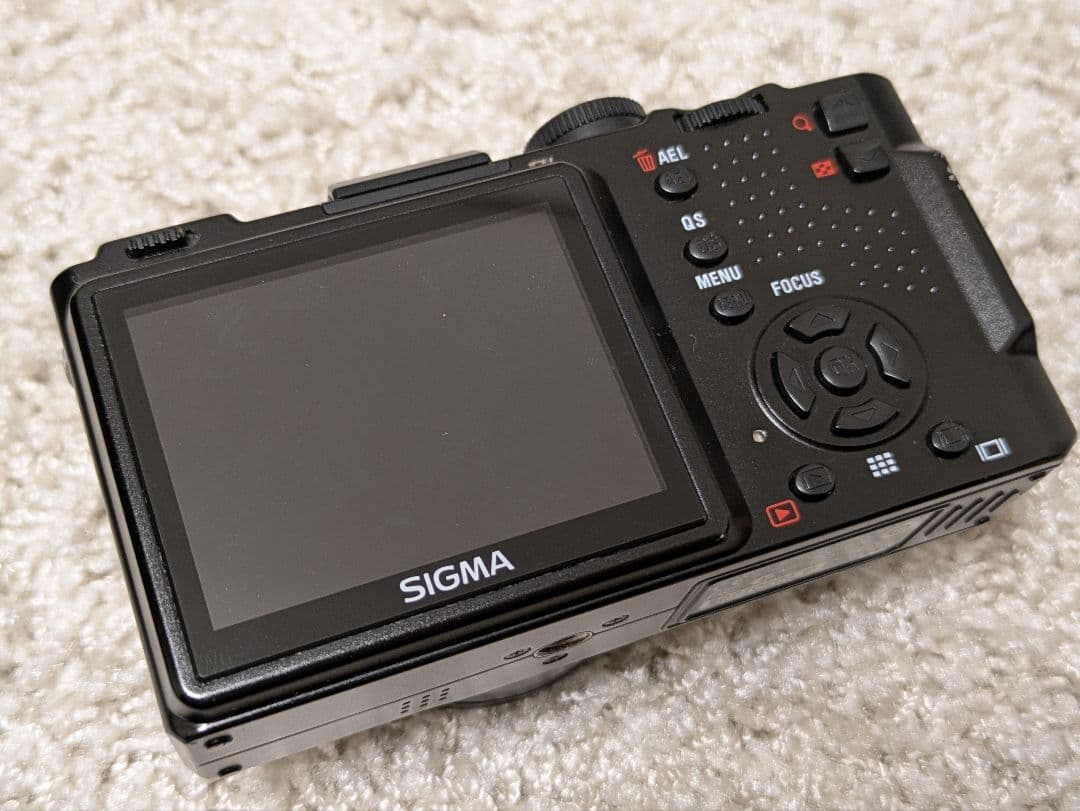 SIGMA DP2x シグマコンパクトデジタルカメラ