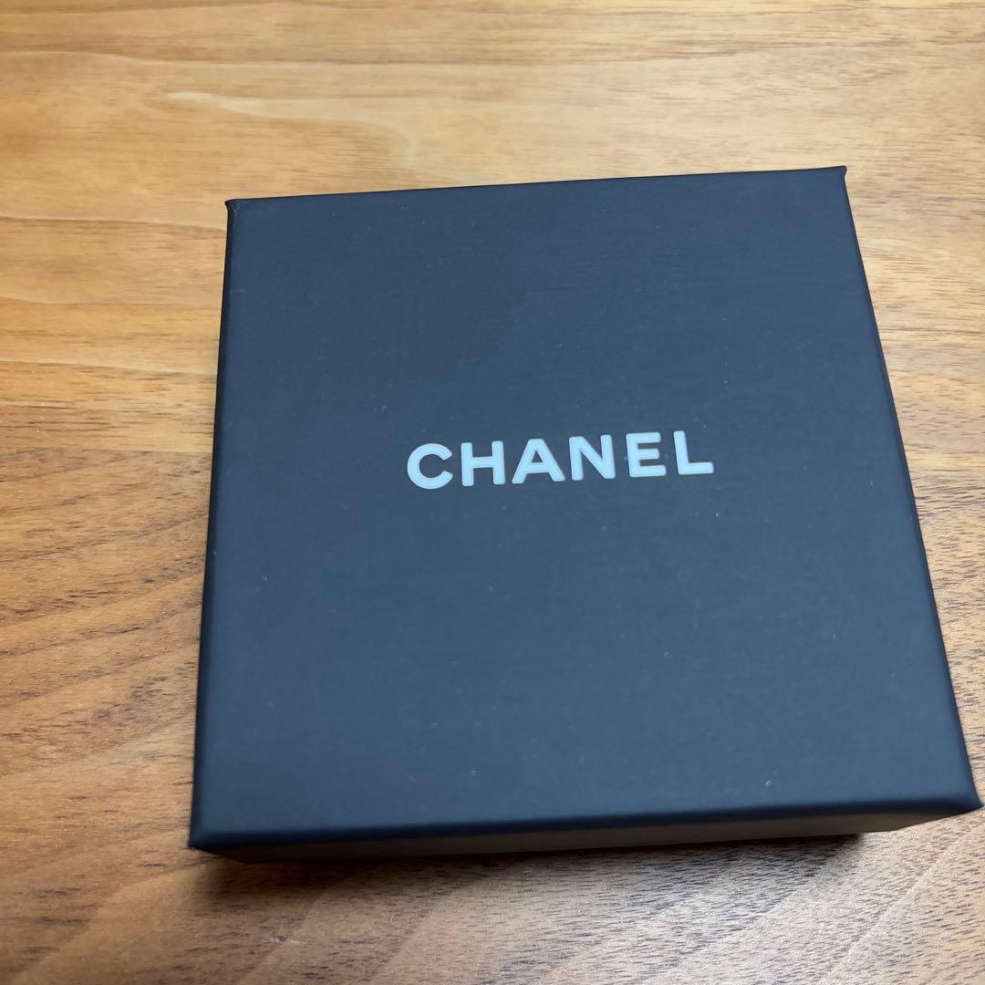CHANELシャネルハートブローチ