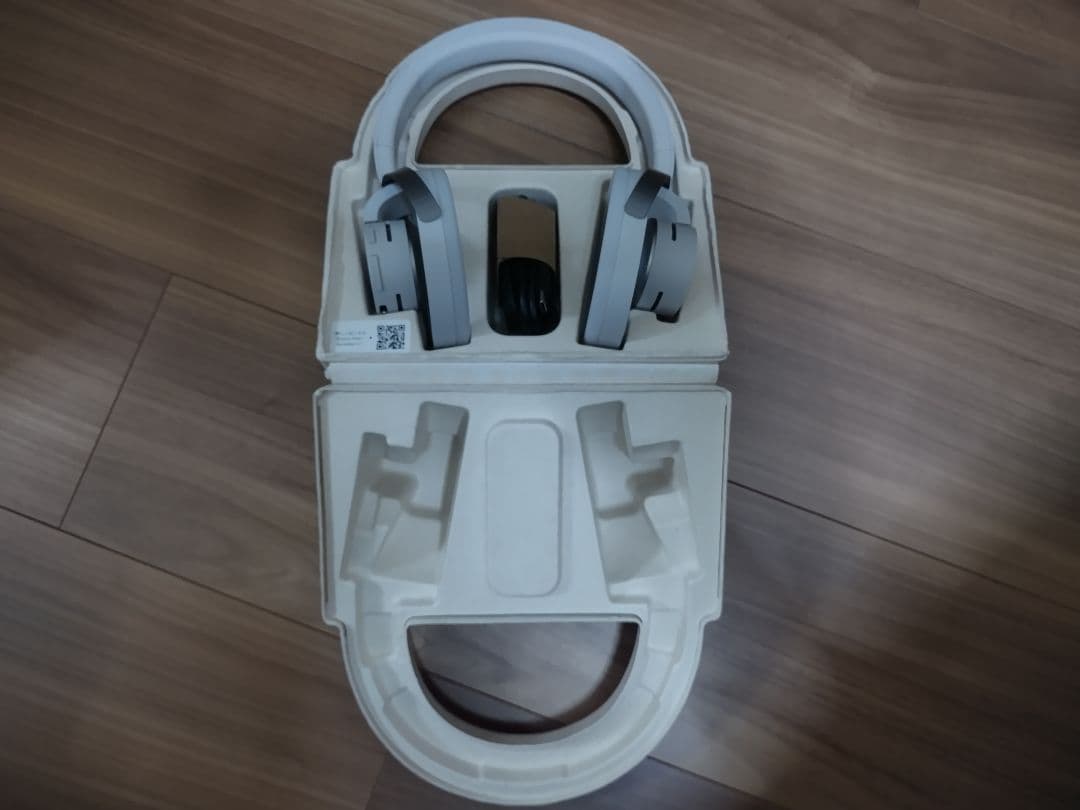 NWM ONE ワイヤレスヘッドホン MBH001