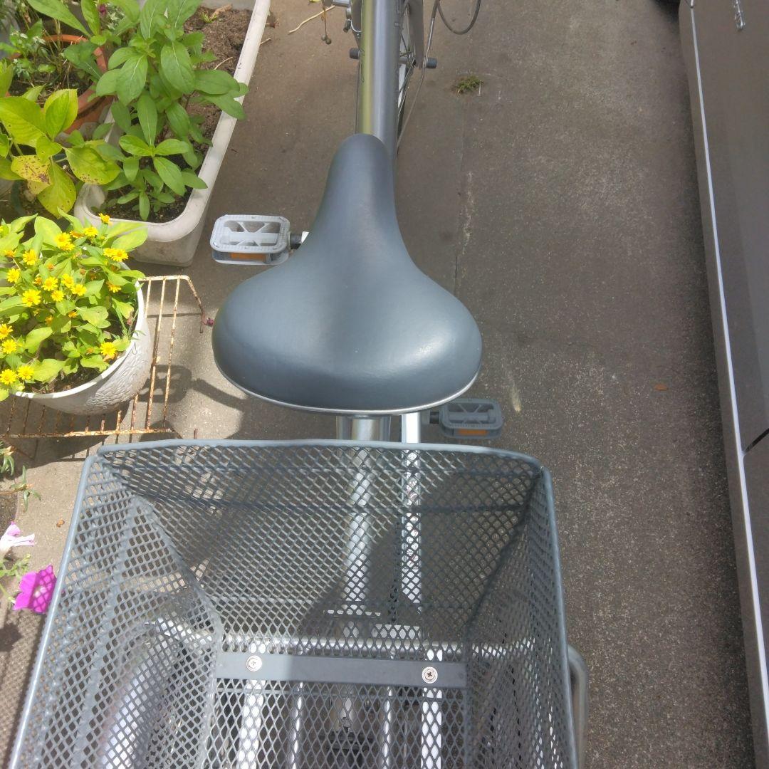 グレー メッシュデザイン 前かご後ろカゴつき三輪車