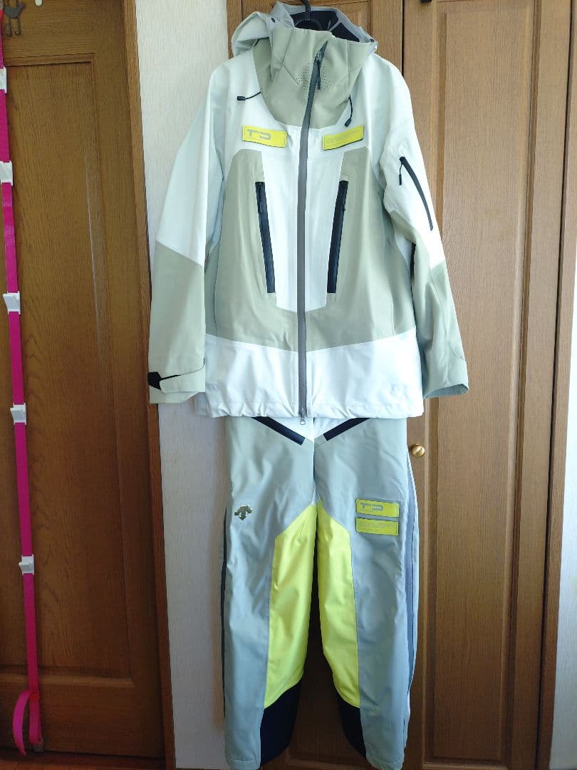 ☆デサントメイト スキーウエア 上下セット☆ DESCENTE MATE ☆
