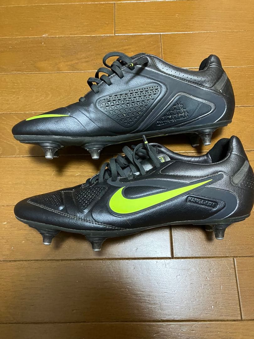 【貴重】サッカースパイク ナイキ 天然芝用 27cm