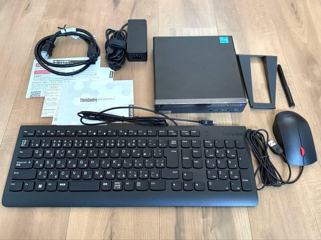 レノボ Lenovo ThinkCentre neo 50q Tiny Gen4