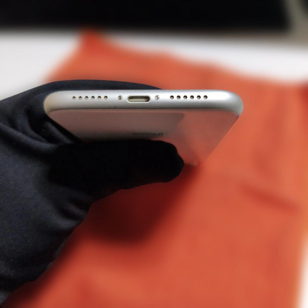 Apple iPhone XR 128GB ホワイト