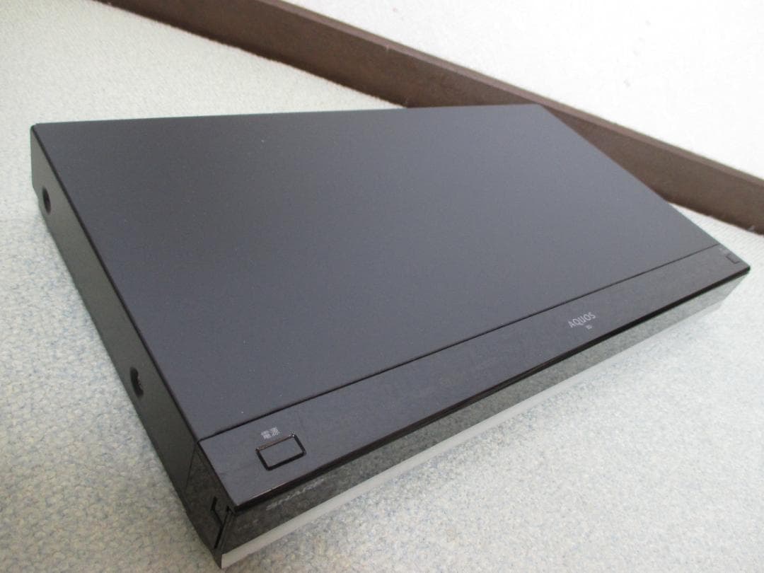 美品☆シャープ 2番組同時録画 ブルーレイレコーダー BD-W580