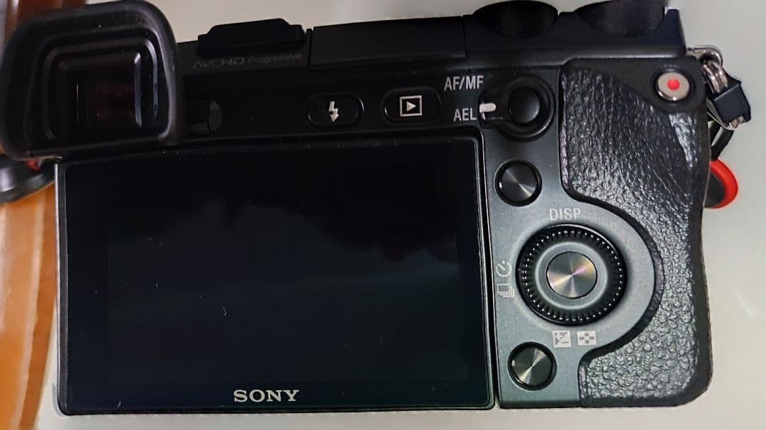 SONY NEX-7 ミラーレス一眼カメラ 18-135mmレンズ付き