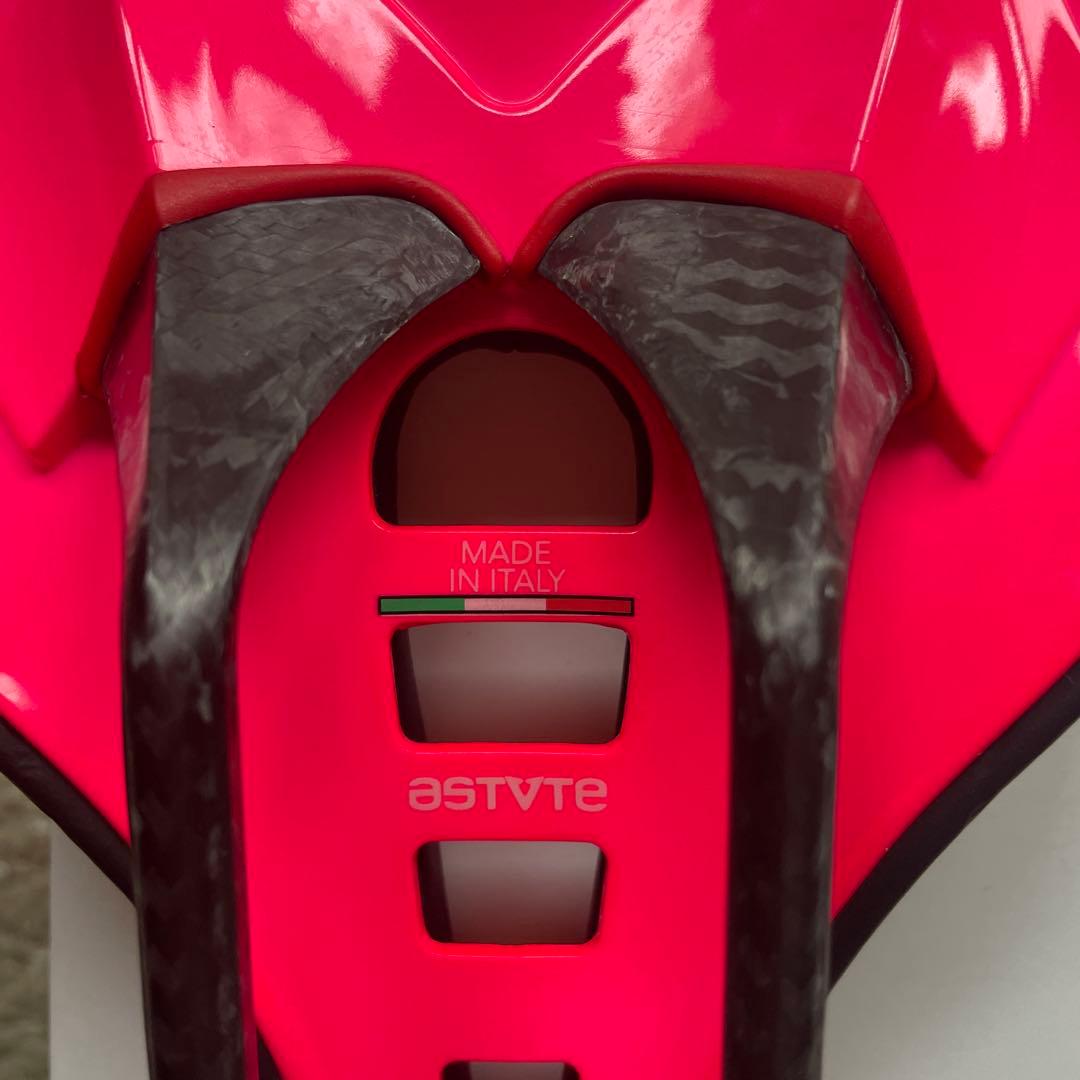 アスチュートAstvte Skyline VT 3.0 FLUO ピンクカラー